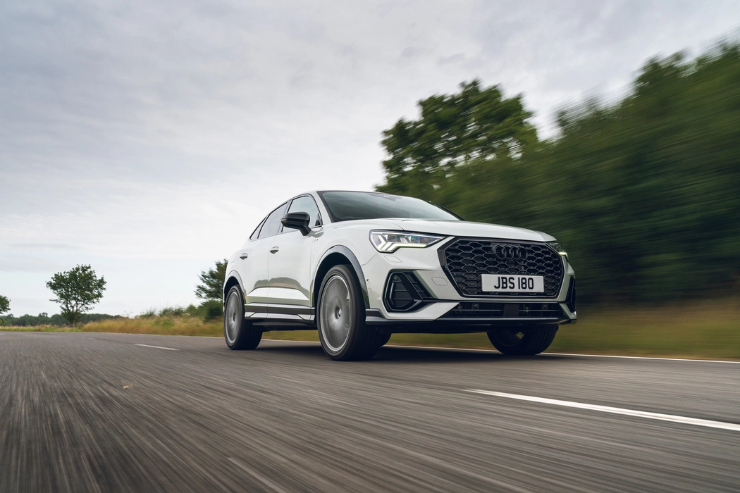 奥迪Q3 Sportback SUV汽车图片壁纸