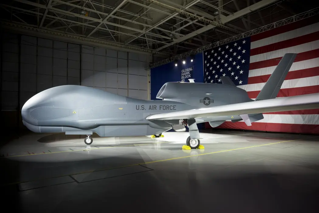 RQ-4全球鹰侦察机图片桌面壁纸