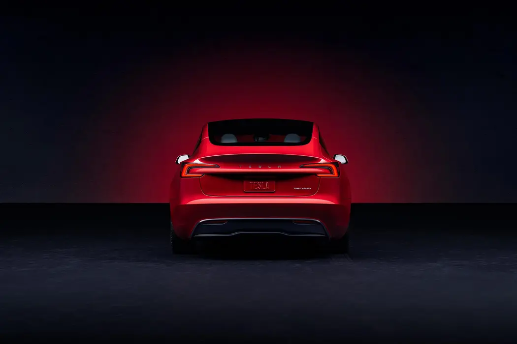 特斯拉Model 3电动汽车图片壁纸
