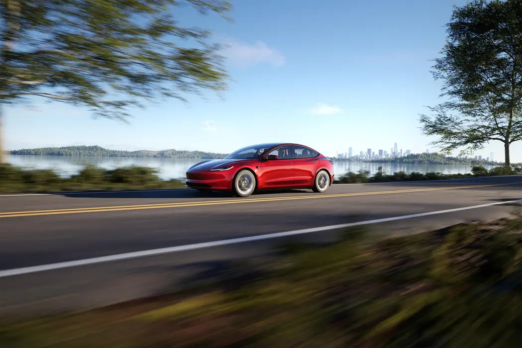 特斯拉Model 3电动汽车图片壁纸