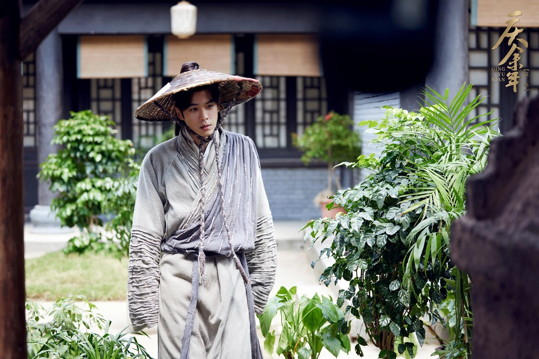 《庆余年2》张若昀饰范闲单人剧照壁纸
