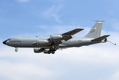 KC-135空中加油机图片桌面壁纸