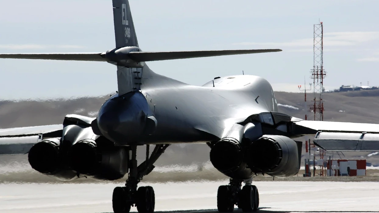 B-1轰炸机（B-1 bomber）图片壁纸