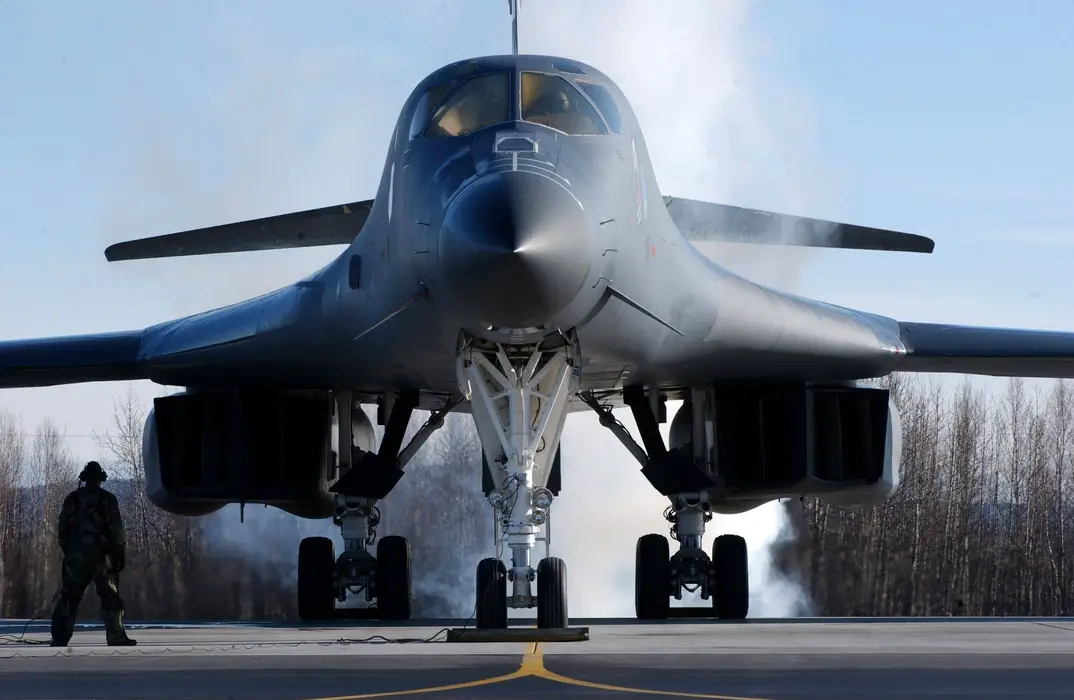 B-1轰炸机（B-1 bomber）图片壁纸