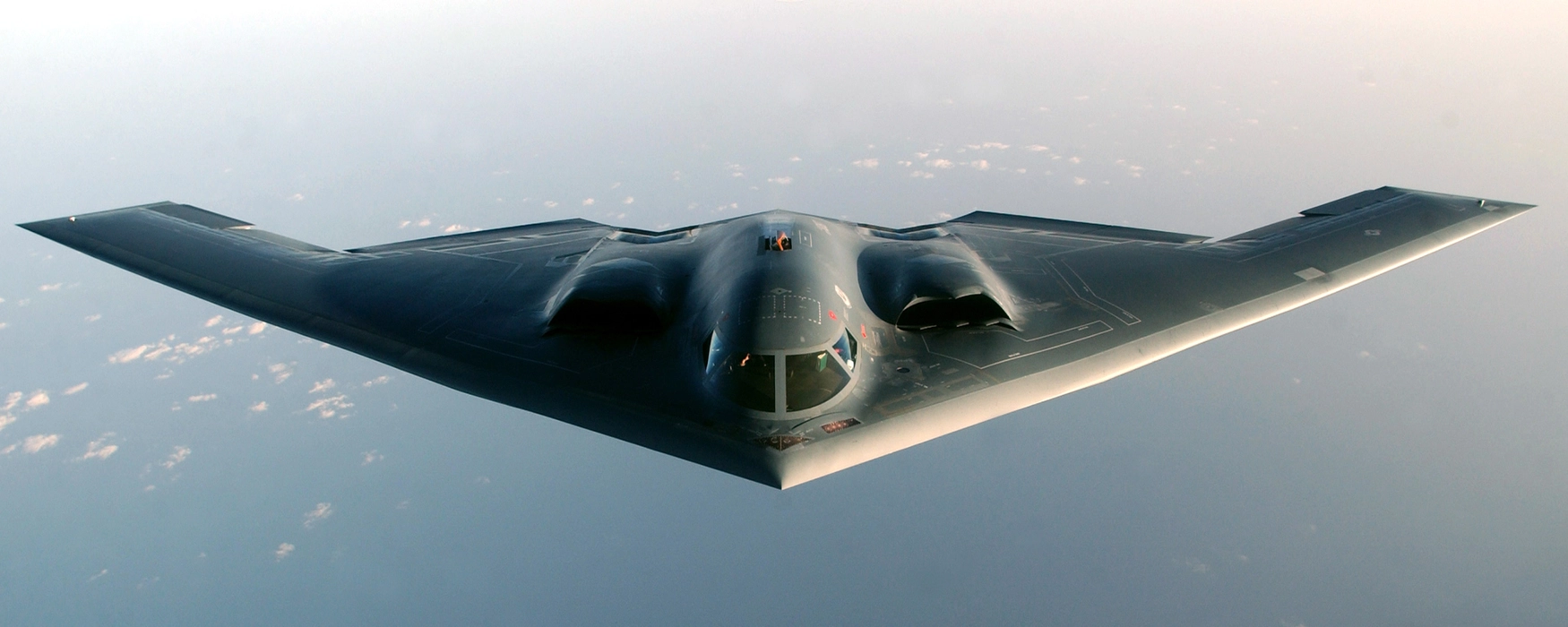 B-2战略轰炸机（B-2 Spirit）图片壁纸