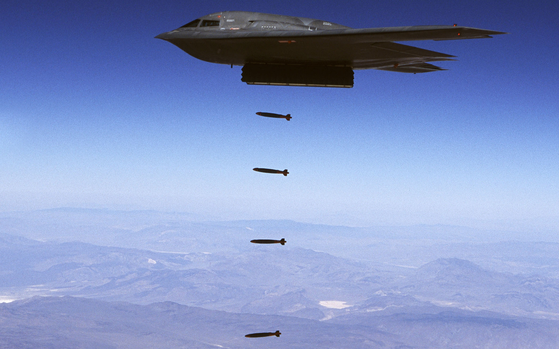 B-2战略轰炸机（B-2 Spirit）图片壁纸