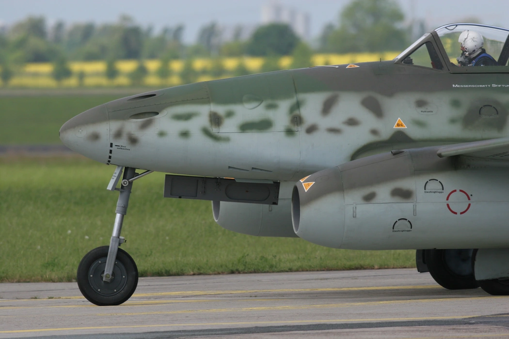 ME-262暴风鸟（Messerschmitt Me 262）图片壁纸