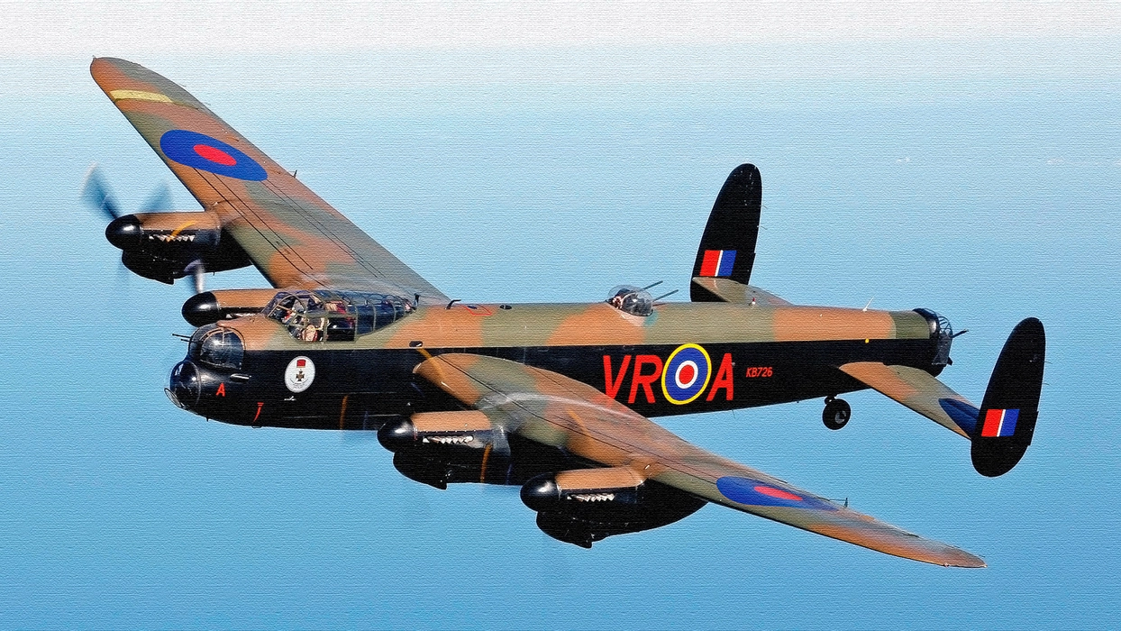 兰开斯特式轰炸机（Avro Lancaster）图片壁纸