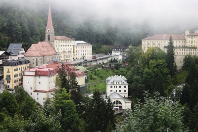 奥地利巴德加斯坦小镇旅游风景桌面
