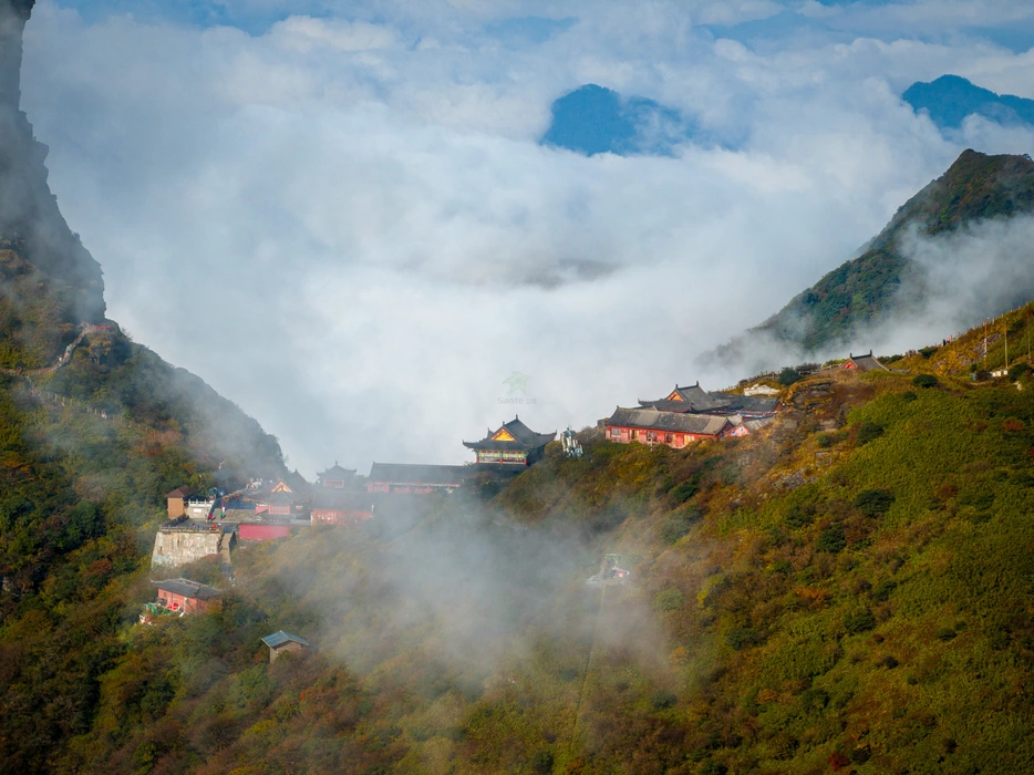 俯瞰梵净山云端仙境旅游风景桌面