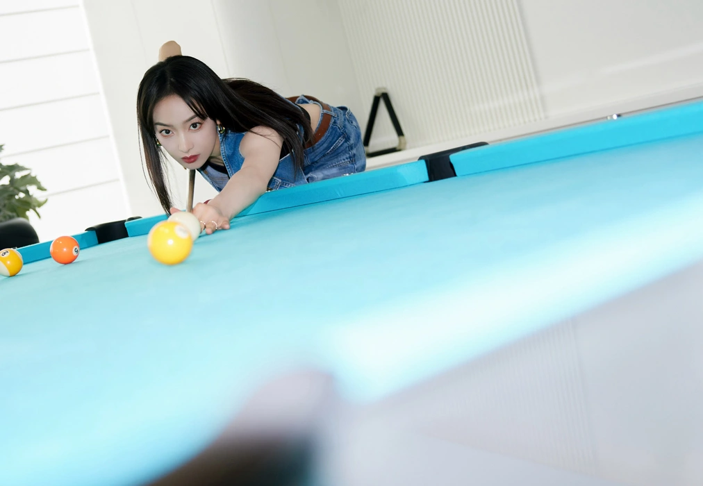 Victoria宋茜牛仔套装写真图片壁纸