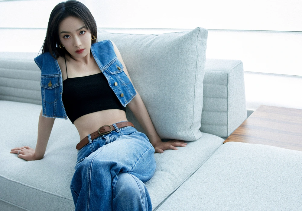 Victoria宋茜牛仔套装写真图片壁纸