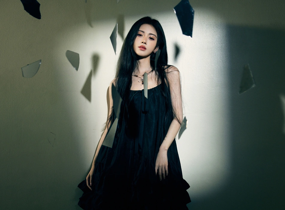鞠婧祎黑暗蝴蝶唯美写真壁纸