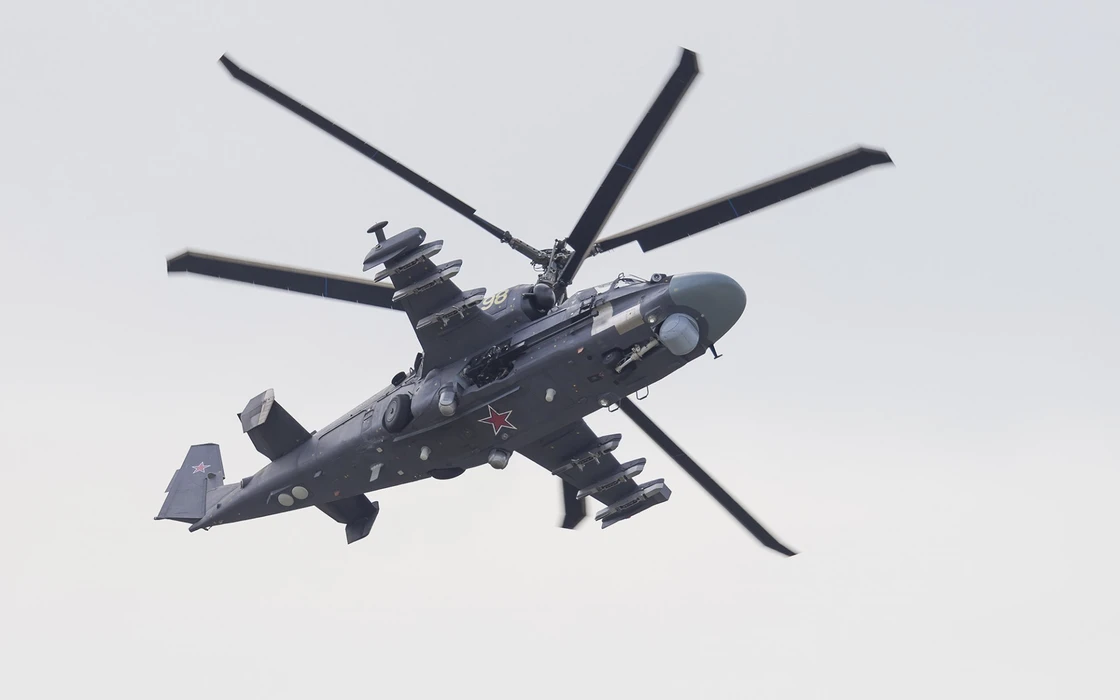 卡-52武装直升机（Kamov Ka-52 Alligator）壁纸