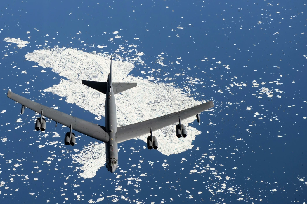 B-52同温层堡垒轰炸机图片壁纸