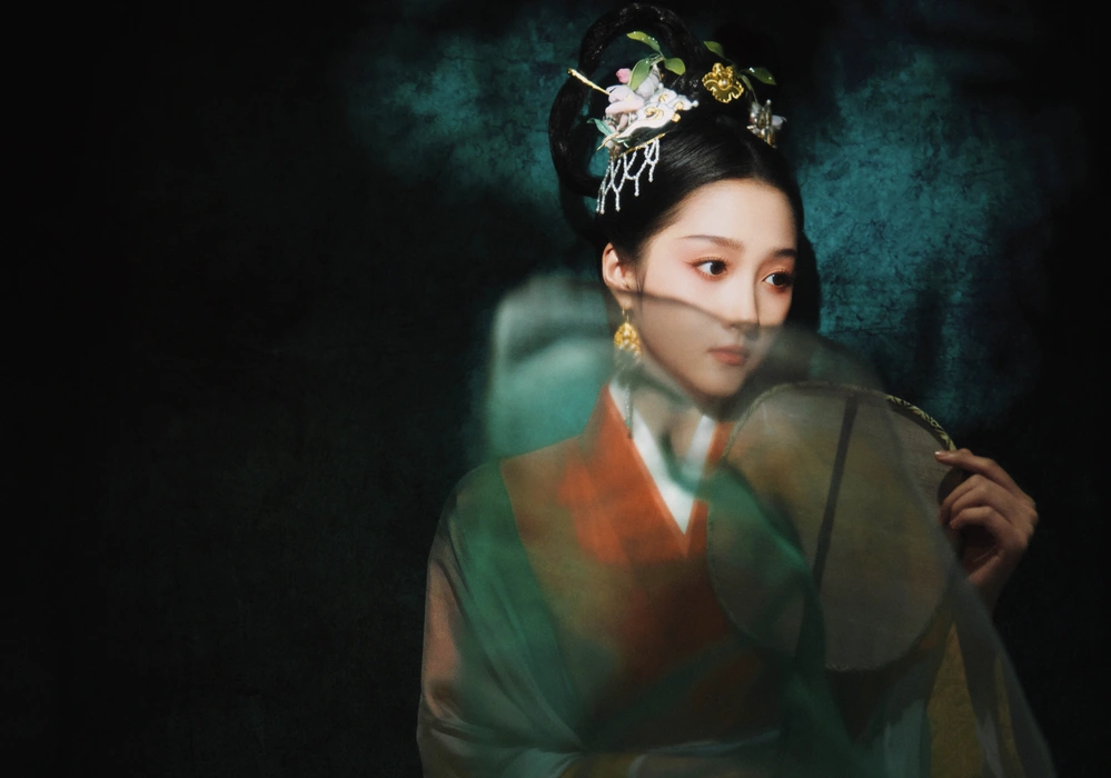 关晓彤元代古装造型写真壁纸