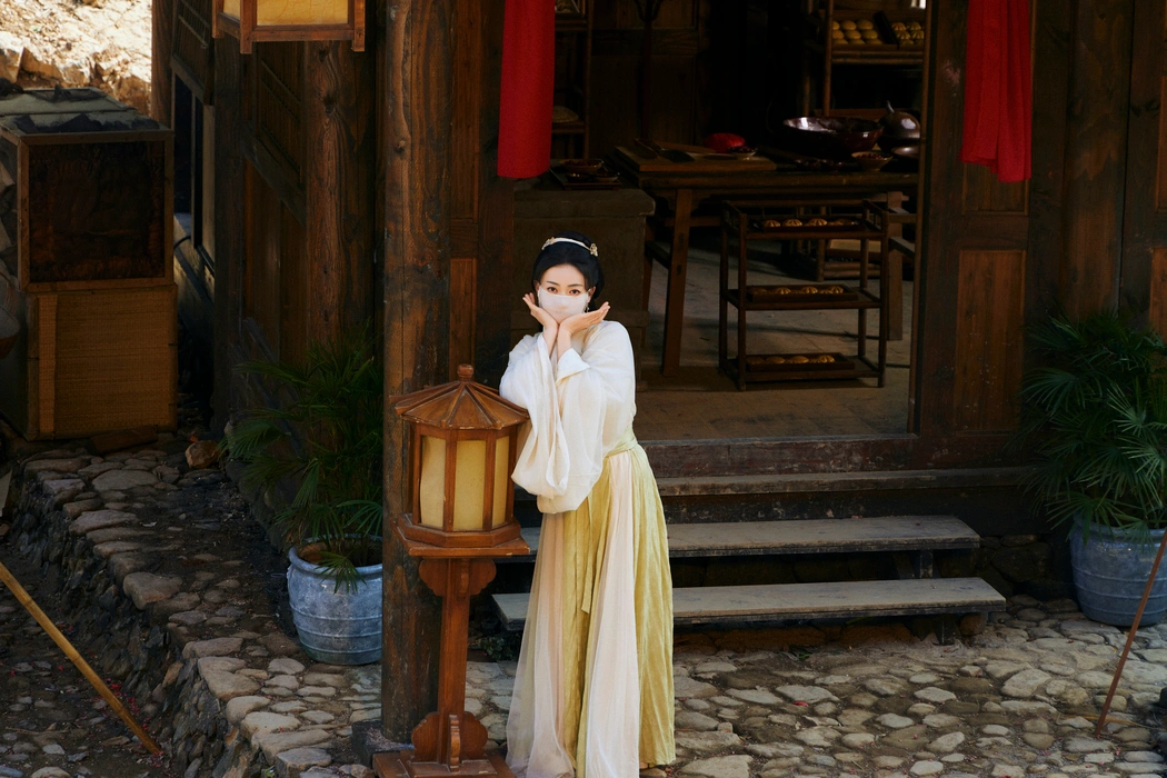 古装电视剧《春花焰》吴谨言剧照壁纸