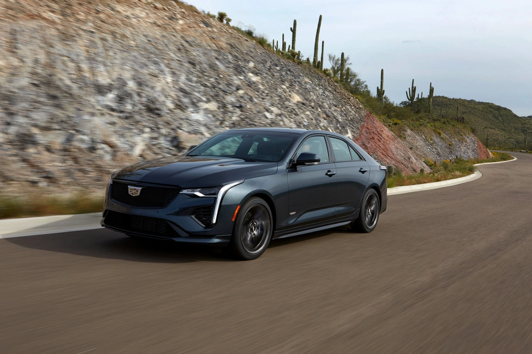 （Cadillac CT4）卡迪拉克轿车图片壁纸