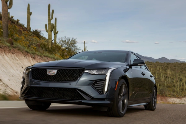 （Cadillac CT4）卡迪拉克轿车图片壁纸