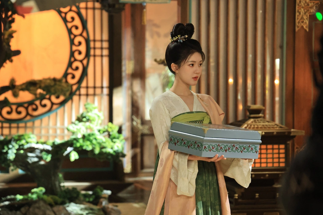 电视剧《珠帘玉幕》赵露思剧照壁纸