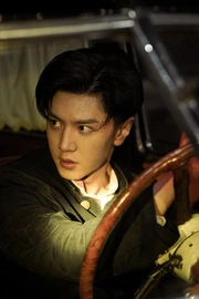 电视剧《暗夜与黎明》陈哲远剧照壁纸