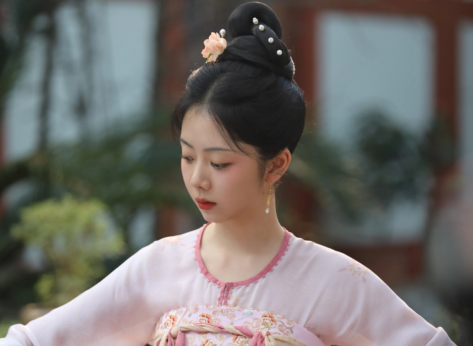 电视剧《蜀锦人家》谭松韵剧照壁纸