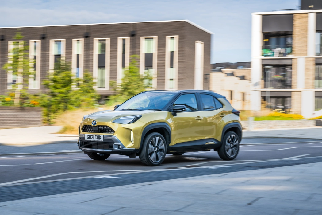 丰田 Yaris Cross Hybrid SUV 图片壁纸