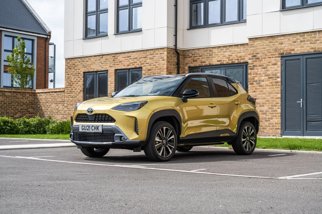 丰田 Yaris Cross Hybrid SUV 图片壁纸