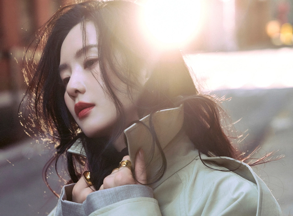 刘诗诗冷都女范儿街拍壁纸