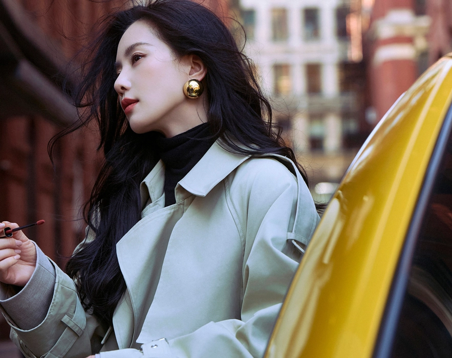 刘诗诗冷都女范儿街拍壁纸