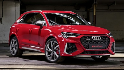 红色奥迪RS Q3 SUV 汽车图片壁纸