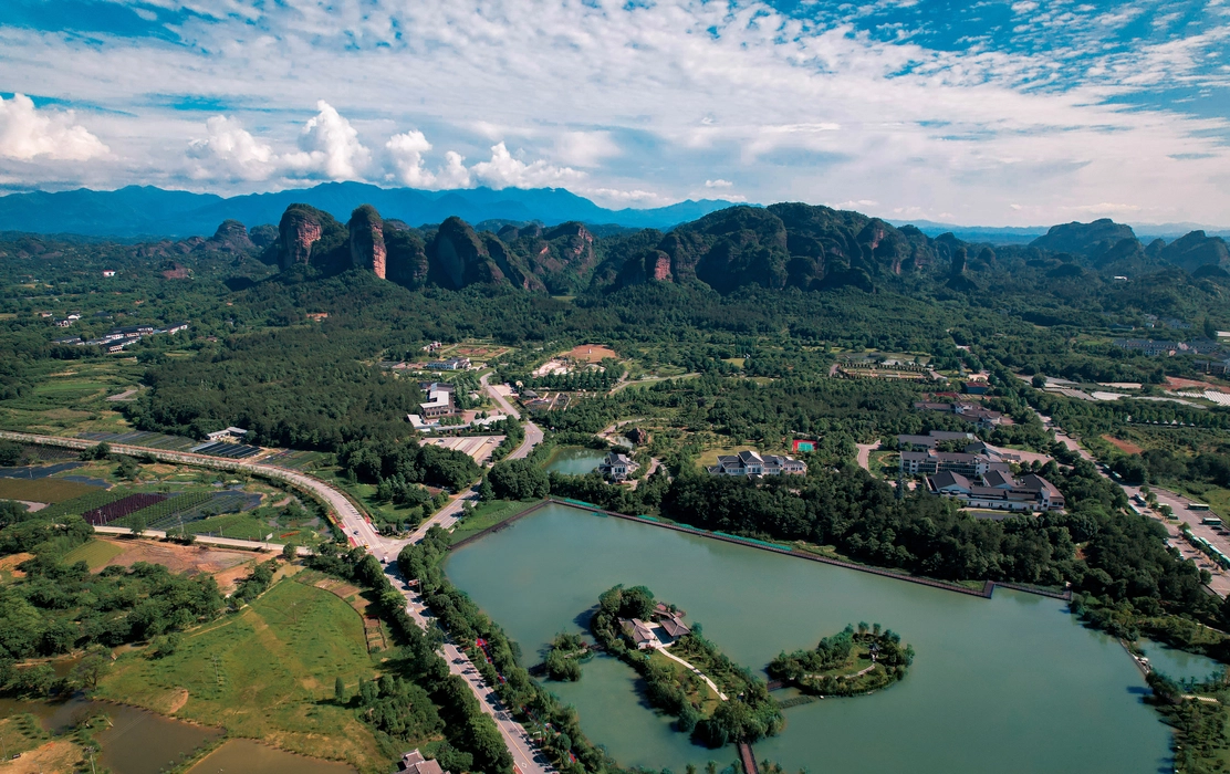 江西龙虎山旅游风景壁纸