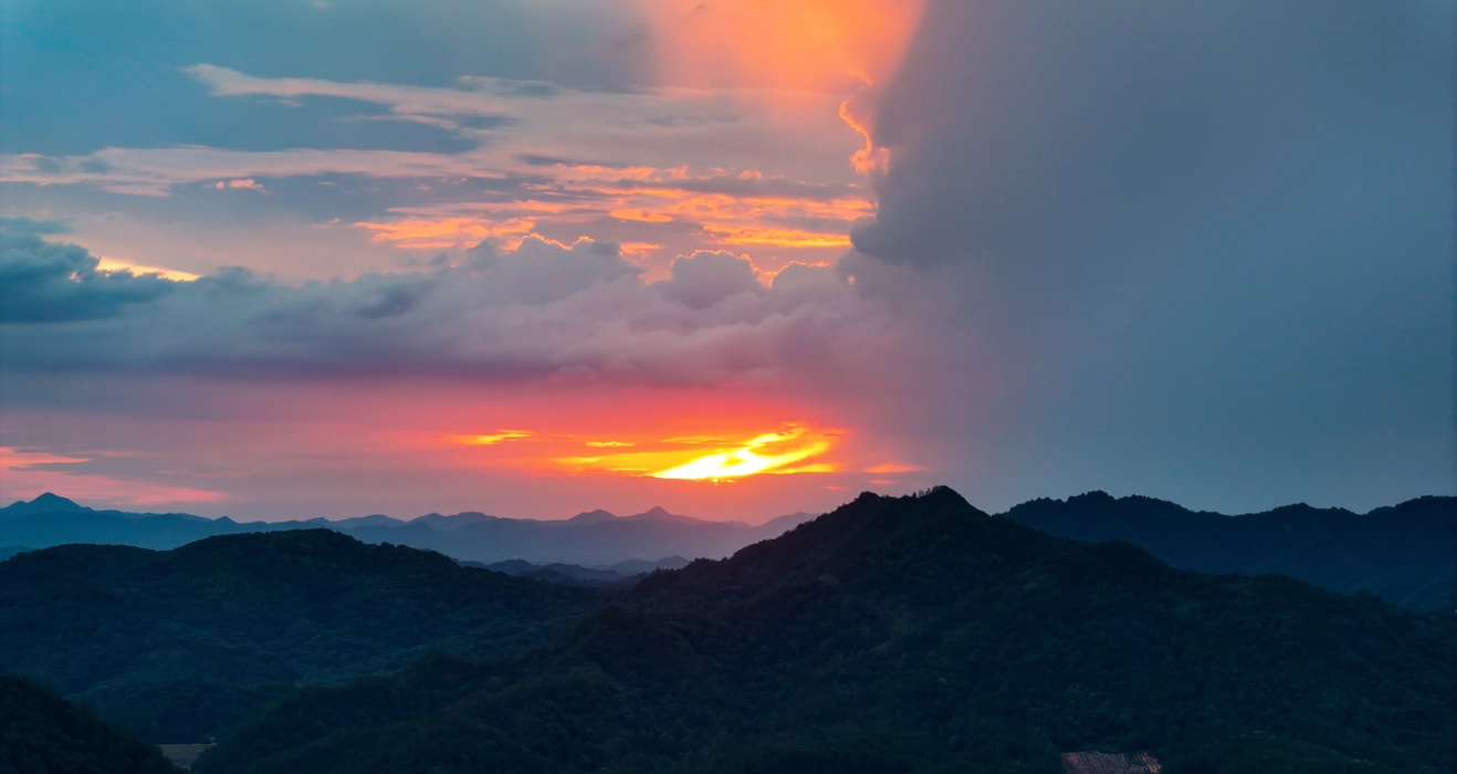 江西龙虎山旅游风景壁纸