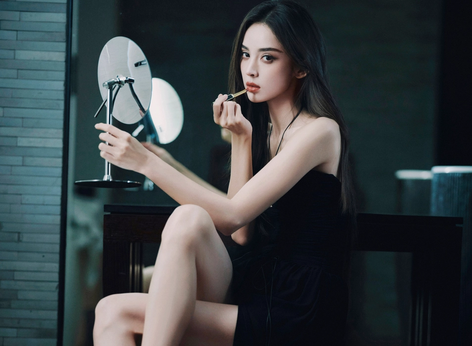 娜扎性感黑色礼裙写真壁纸